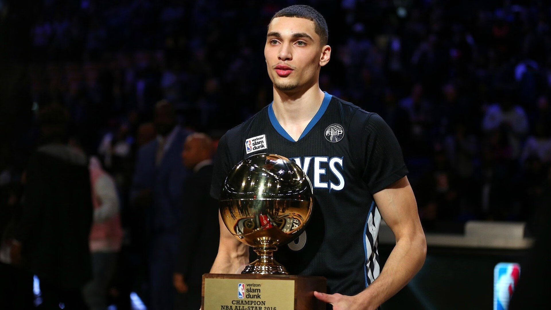 NBA球星拉文宣布赛季报销,公牛进军季后赛形势堪忧,拉文nba数据