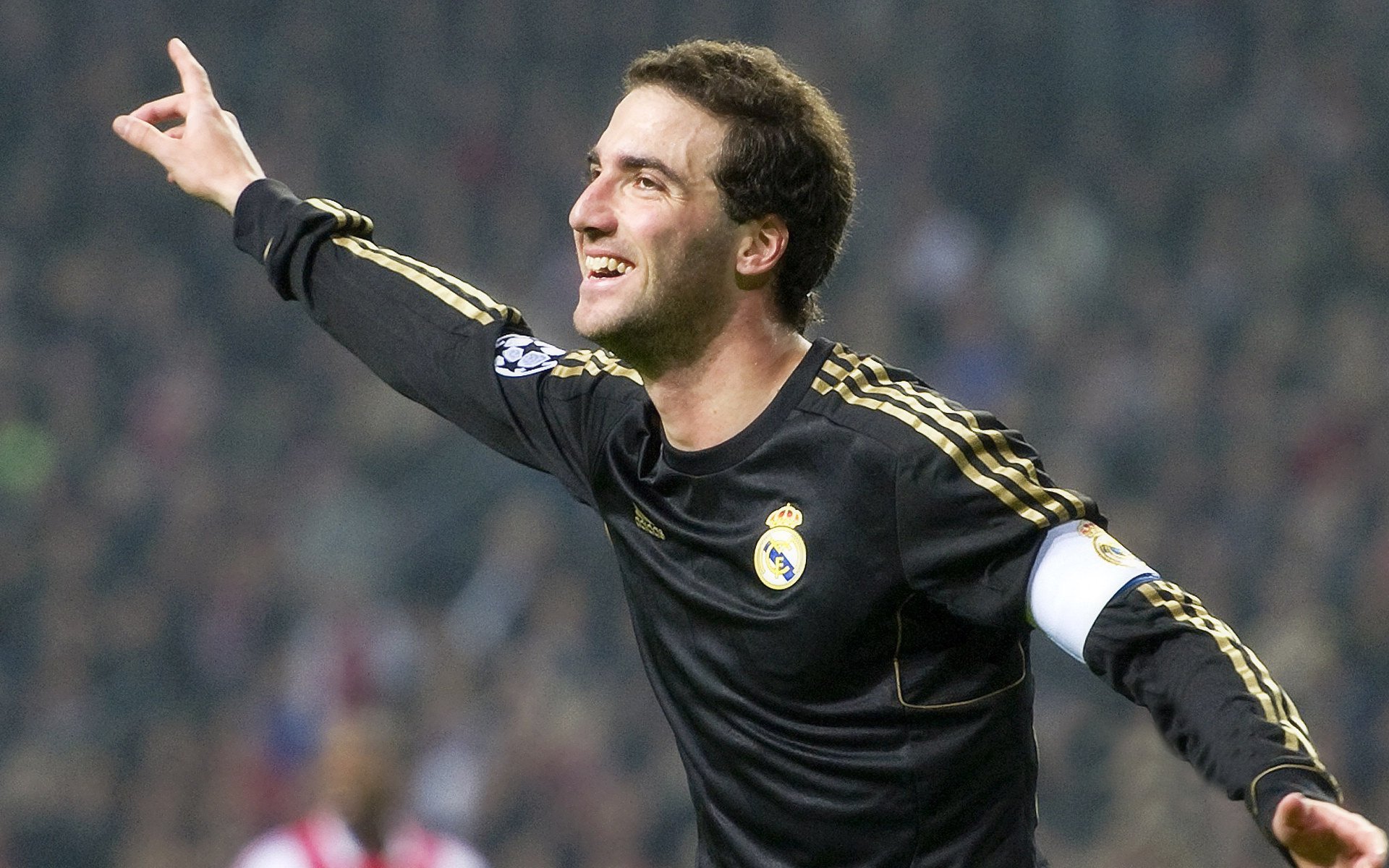 技术型中场是否被边路冲击型球员取代，技术型前锋